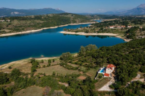 Escape on Lake - Holiday House